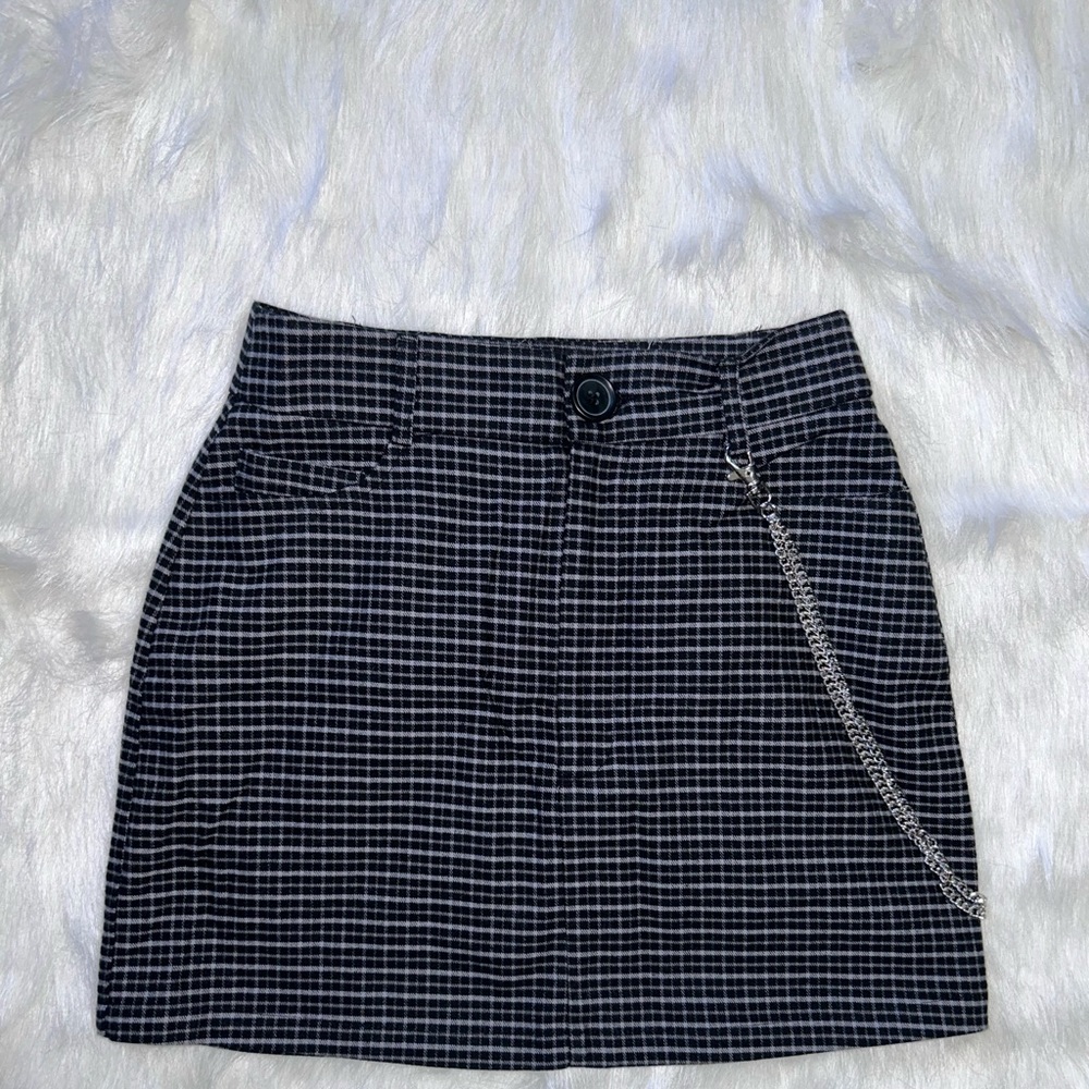 Black Mini Skirt | Side Chain Mini Skirt | Grunge Look